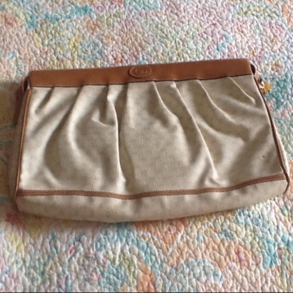 Vintage Gucci Clutch - Picture 2 of 6